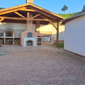 Kis Bujdosó Vendégház Tardona