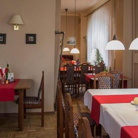 Hotel Karkonosze Kamienna Góra