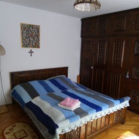 Casa Mona Curtea de Argeș