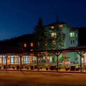 Zöldsziget Menedék, Rendezvény-és pihenőház Bárna