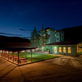 Zöldsziget Menedék, Rendezvény-és pihenőház Bárna