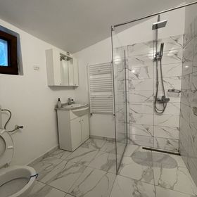 Casa Lupilor Transfăgărășan Arefu