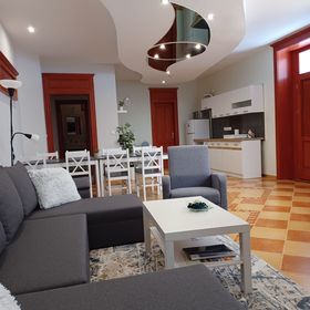 Kőkapu Apartmanház *** Bogács