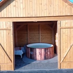 Domek pod gwiazdami z jacuzzi Brzozowa