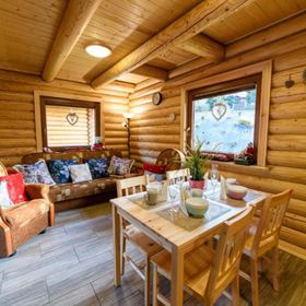 Domki Swojskie Chatki Szczytna