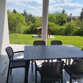 Pöpec Vendégház Révfülöp