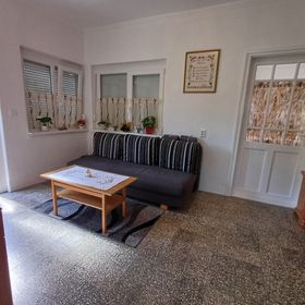 Kossuth Vendégház Cserépfalu