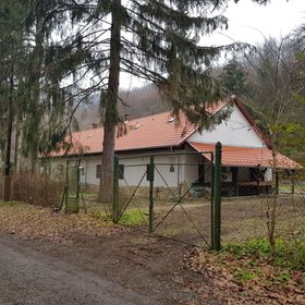 Toboz Kulcsosház Nagybörzsöny