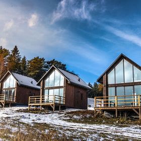  POLANA PIORUN Domki na zboczu góry Piorun Krynica-Zdrój