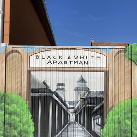 Black And White Apartman Cegléd