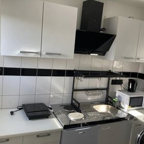 Black And White Apartman Cegléd