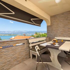 Apartment Perla Klimno 