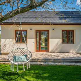 Lime Weekendhouse Balatonakarattya