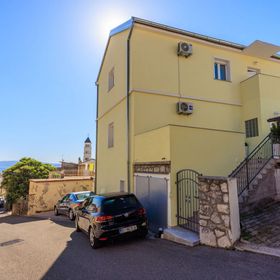 Apartment Filip Crikvenica