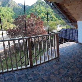 Camere de închiriat MG&H Brezoi