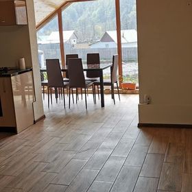 Camere de închiriat MG&H Brezoi