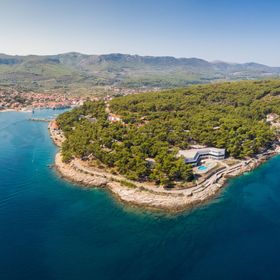 Resort Fontana Bayside Park Jelsa Hvar