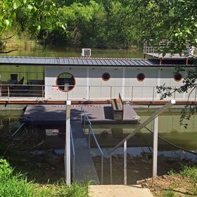 Lilla Privát Lakóhajó Tokaj