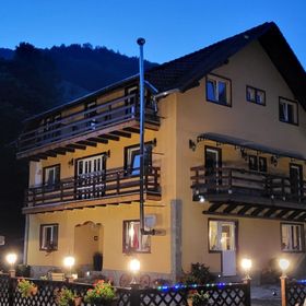 Pensiunea Mari Haus Poiana Mărului