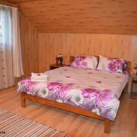 Casa cu Povești Roșia Montană