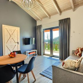 Słoneczna Solina Bóbrka Domek Wilk