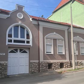 Berzsenyi Apartmanház Kaposvár