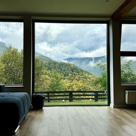 Refugiul Panoramic Muntele Rece