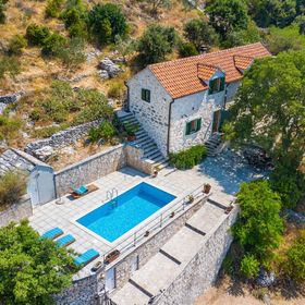 Vendégház Bol - CLD635