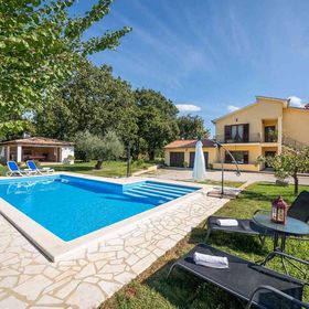 Apartman Sveti Lovreč Pazenatički - CLS817