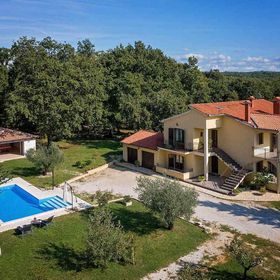 Apartman Sveti Lovreč Pazenatički - CLS818