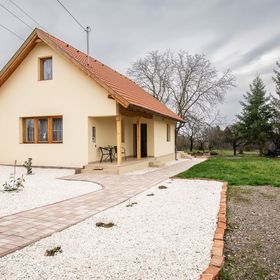 Magnólia Vendégház Nagyréde