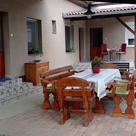 Nyugalom Vendégház Felsőszentmárton