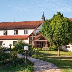 Holenský dvůr Ratiboř