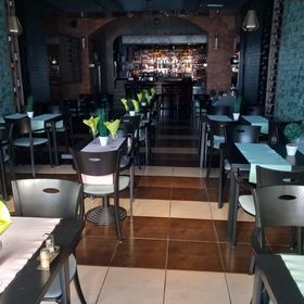 Cherry I. Apartman Eger