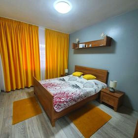 Yellow House Berceni București