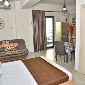 Apartel Arthur Năvodari