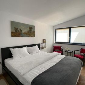 Nest in Gărâna - Cardinal House