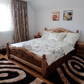 Casa Stefi și Alecsia Polovragi