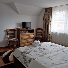 Casa Stefi și Alecsia Polovragi