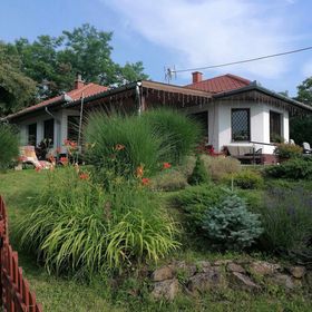 Relax Apartmanház Cserépfalu