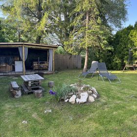 Tejfeles Vendégház Porva