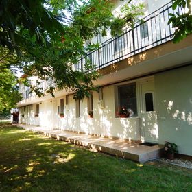 Falevél Apartmanház Balatonfenyves