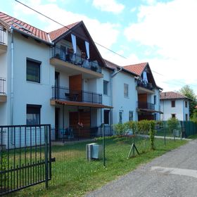 Falevél Apartmanház Balatonfenyves