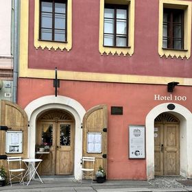 Hotel 100 Pardubice