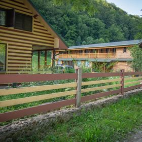 Cabana Peștera Bolii Peștera