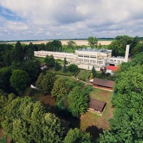 CENTRUM SZKOLEŃ I KONFERENCJI GEOVITA W JADWISINIE