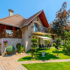 Helka Apartmanház Balatonlelle