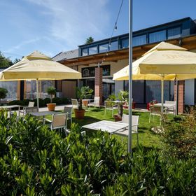 Pipacs Panír & Grill Garden Vendégház Győrújbarát