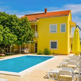 Apartman Sveti Filip i Jakov - CDI714