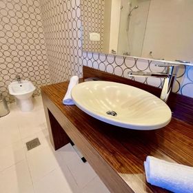 Royal Studio Apartment With a Perfect View - YamaLuxe București